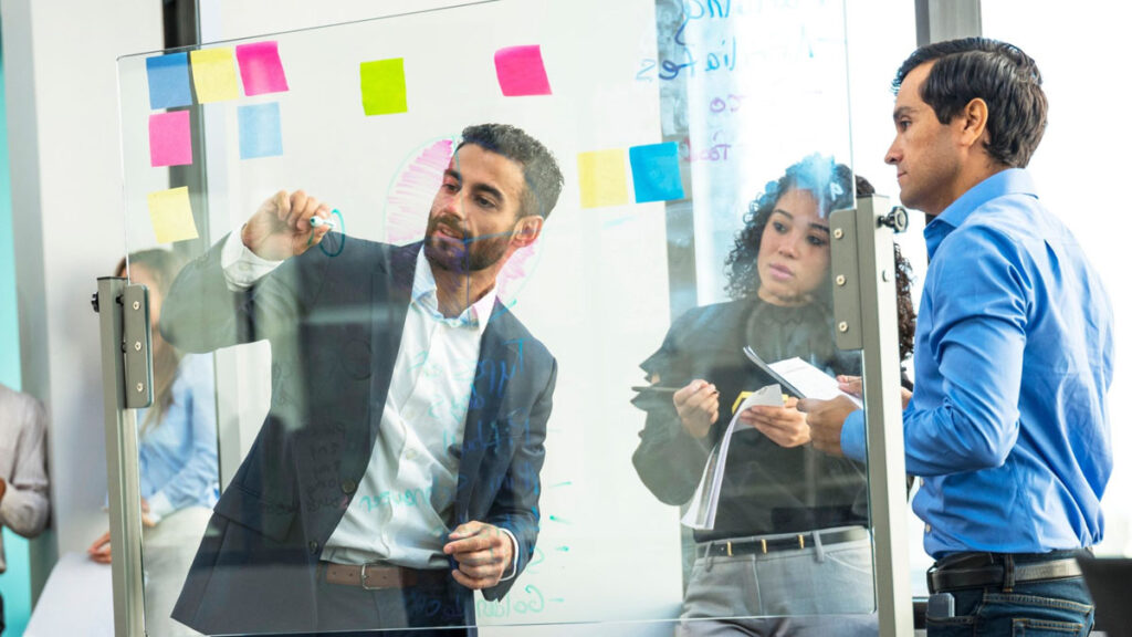 leadership-qualities-that-a-great-ceo-has-to-have